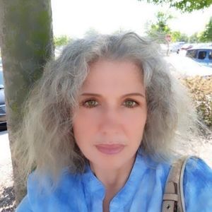 Meet your Posher, Ellyse